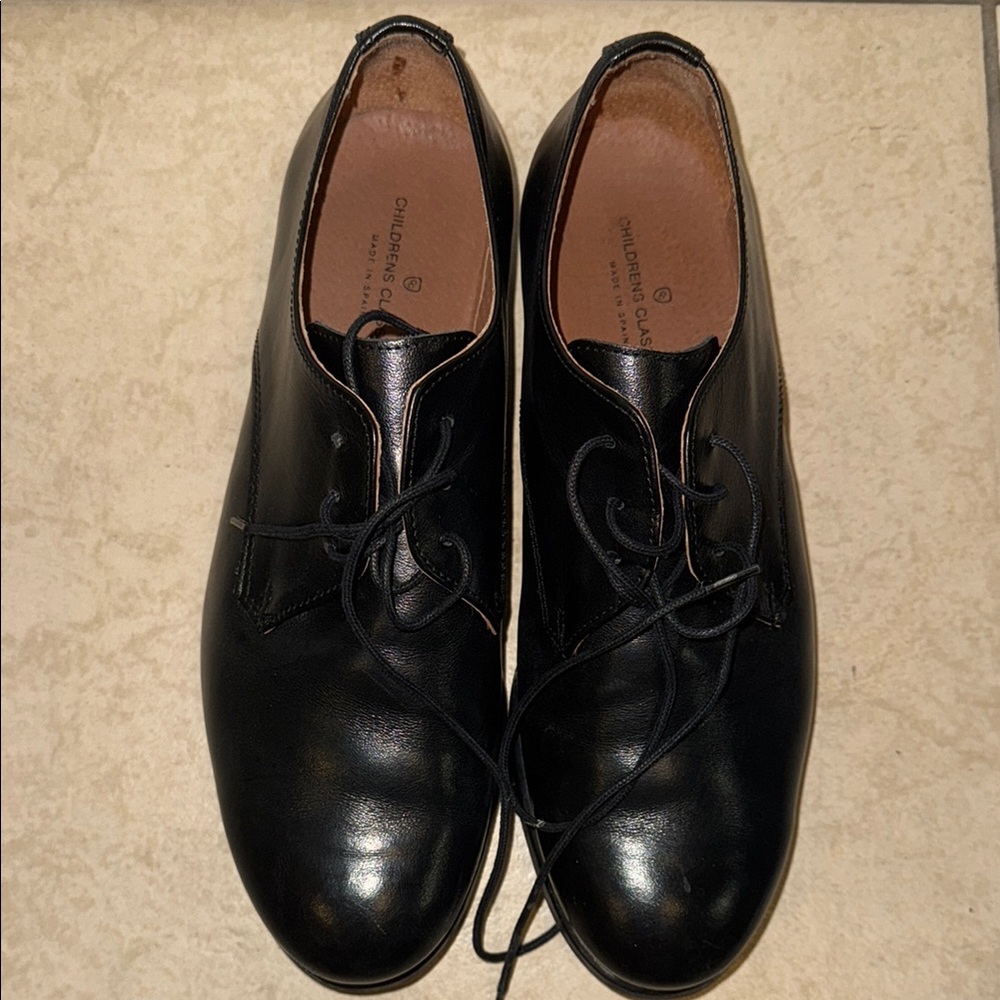 Childrens classics spain dress shoe